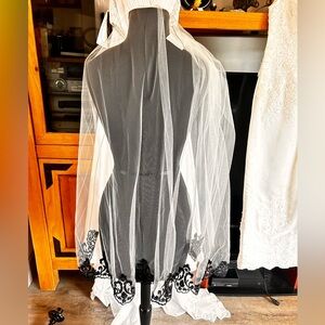 White Bridal Veil with Black Lace Trim